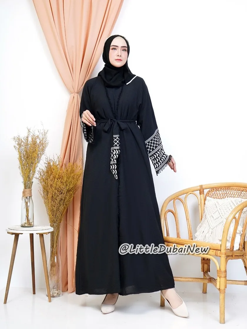 Abaya Premium Farhana Model abaya lurus dengan bordir bagian tangan