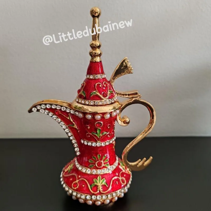 Dallah atau poci Arab souvenir