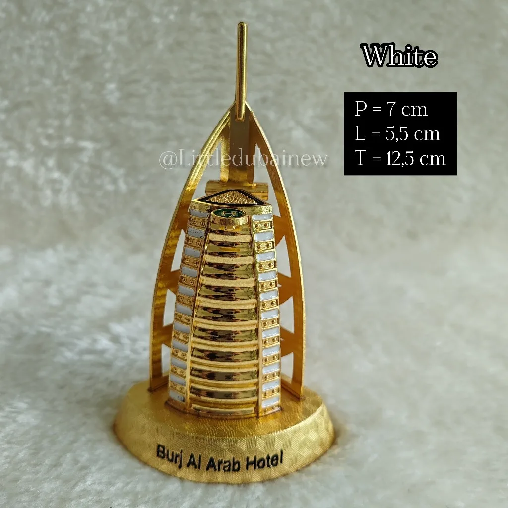 Pajangan Burj Al Arab asli Dubai